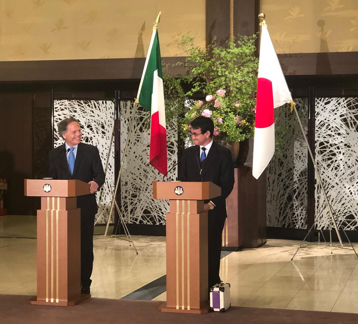 Il Ministro Moavero Milanesi incontra il Ministro degli Esteri del Giappone, Taro Kono.