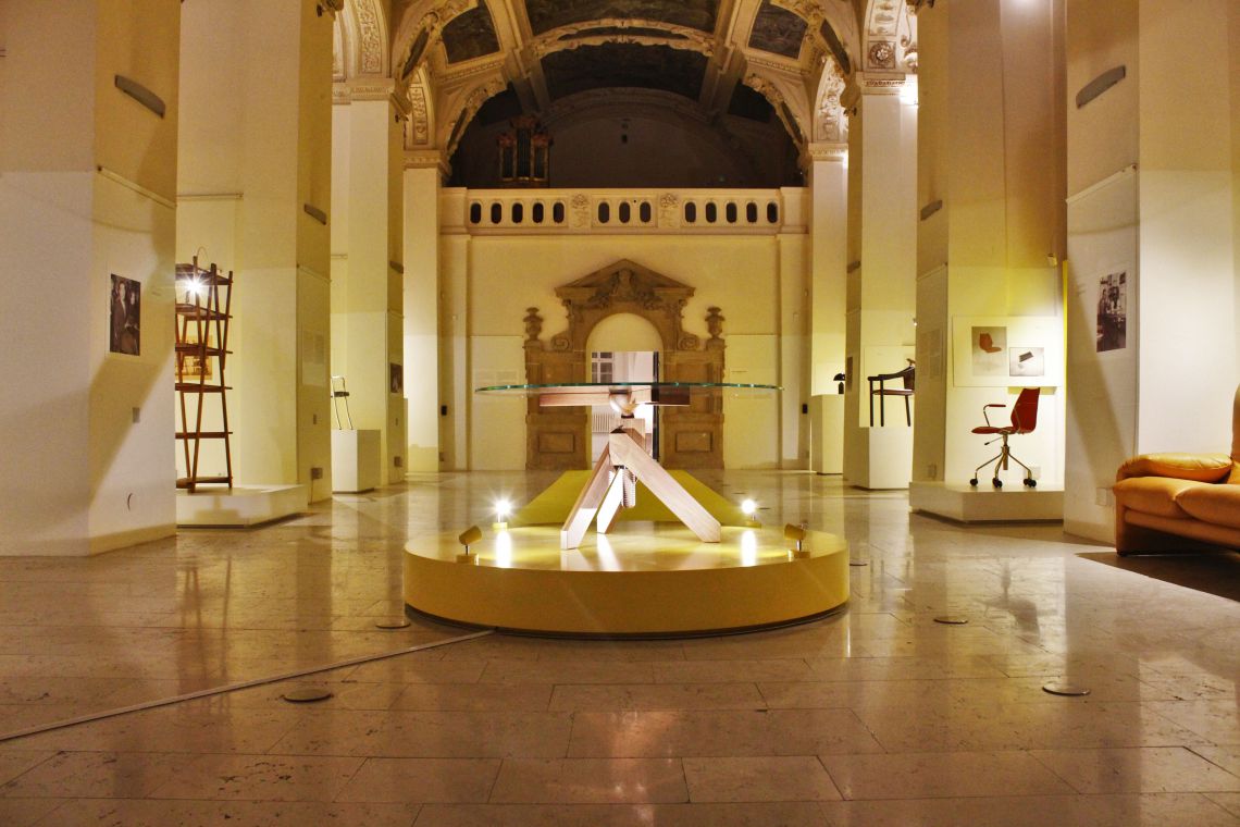 Istituto Italiano di Cultura di Praga | mostra “100 Vico Magistretti”-Riapertura al pubblico su prenotazione a partire da lunedì 11 maggio