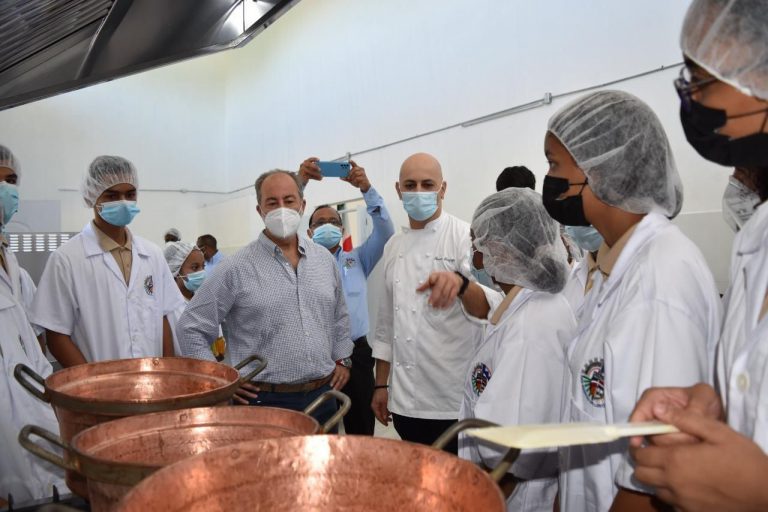 Visita dell'Ambasciatore d'Italia in Rep. Domenicana a progetto IILA