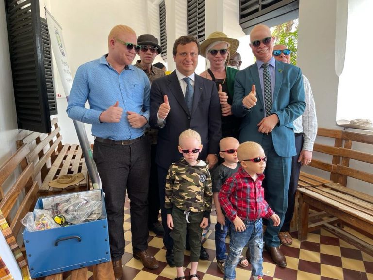 Torre del Greco per gli Albini della Tanzania