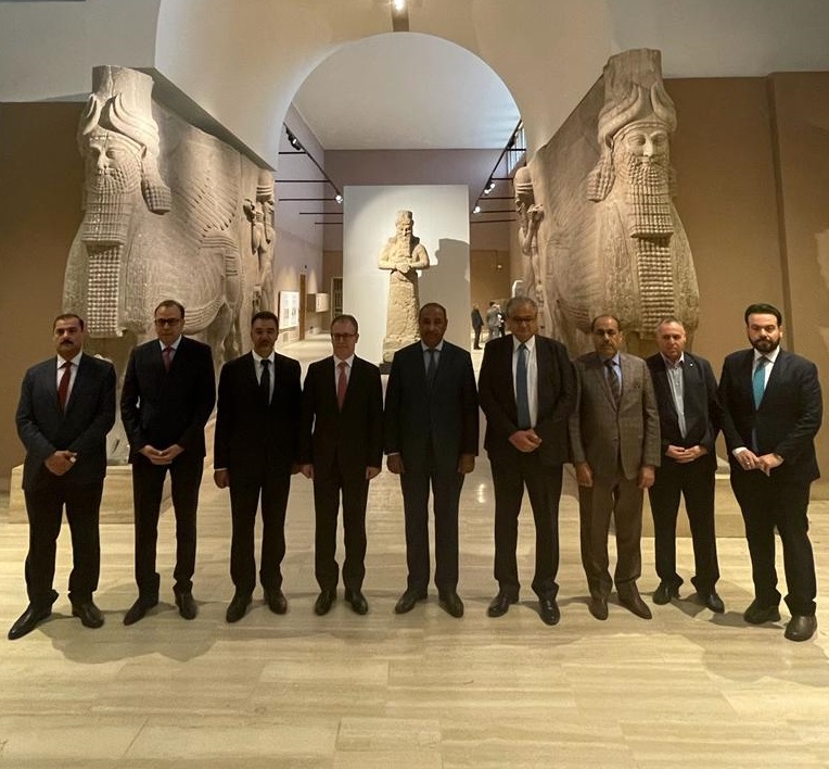 Baghdad, Ambasciatore Greganti inaugura mostra su manoscritti arabi