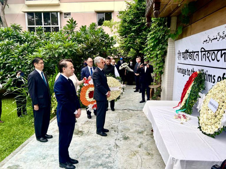 Dhaka, commemorazione delle vittime italiane della strage terroristica del 1 luglio 2016