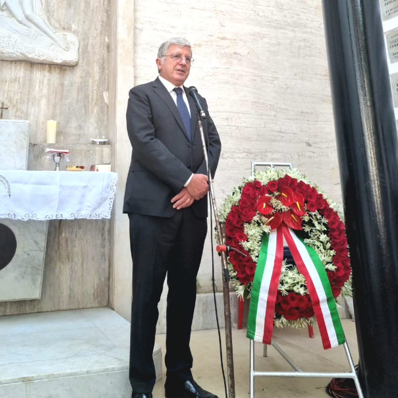 A Mumbai cerimonia in ricordo degli internati di guerra italiani deceduti durante la seconda guerra mondiale