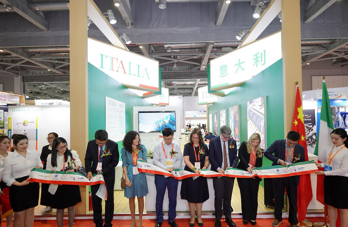 Shanghai, aziende italiane presenti nelle principali fiere industriali
