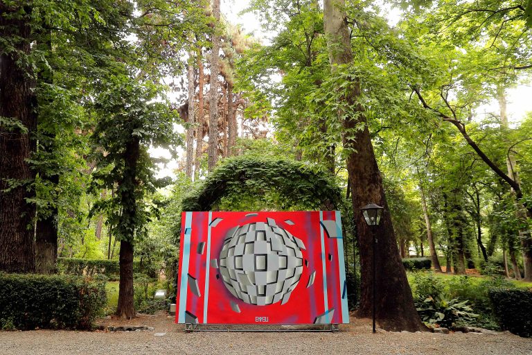 L’Ambasciata a Teheran apre le porte all’arte contemporanea