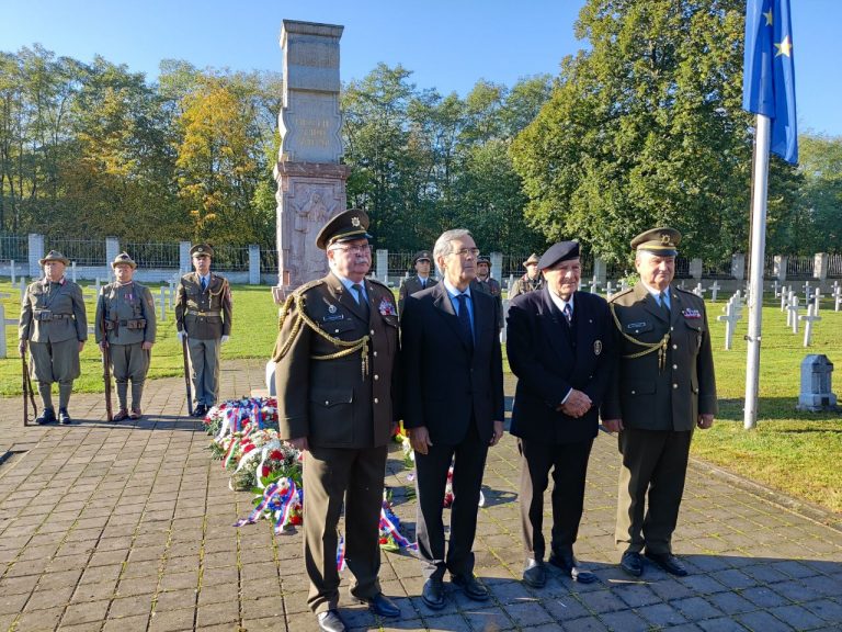 Commemorazione al Sacrario militare italiano di Milovice