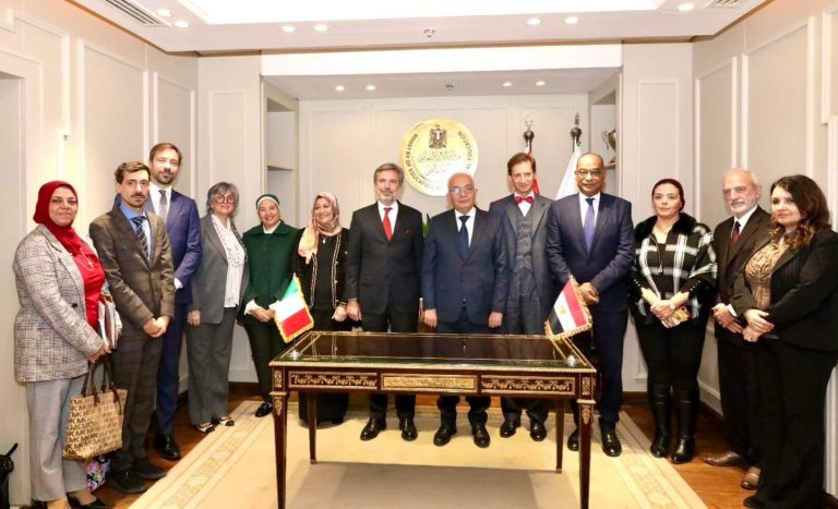 Egitto. Firmato un Memorandum d’intesa per introdurre l’italiano come seconda lingua nelle scuole pubbliche del Paese