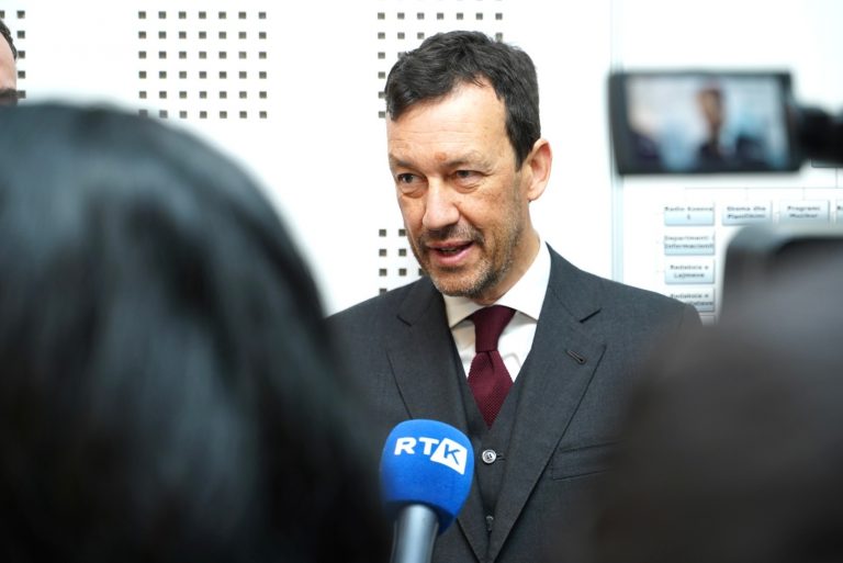 La tv kosovara parla italiano: in onda film e serie prodotti dalla RAI