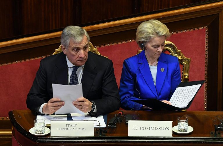https://www.esteri.it/it/sala_stampa/archiviomultimedia/partecipazione-del-ministro-antonio-tajani-al-vertice-italia-africa/