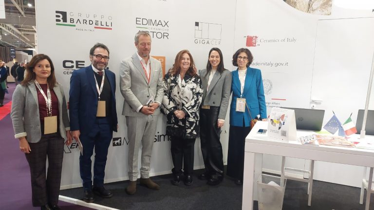 Parigi, Ambasciatrice D’Alessandro visita fiera Maison & Objet