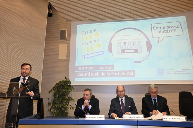 Evento di presentazione dell'assistente virtuale dei siti web della Farnesina