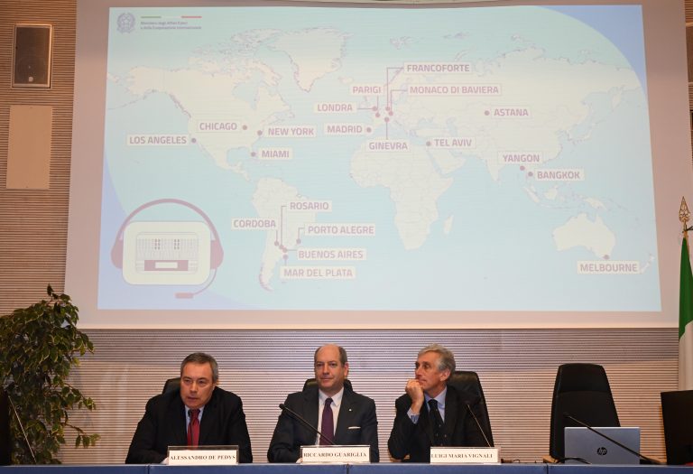 Evento di presentazione dell'assistente virtuale dei siti web della Farnesina