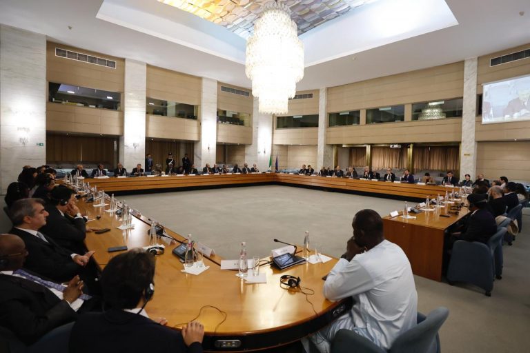 Incontro del Vice Presidente del Consiglio Tajani con gli Ambasciatori della Lega degli Stati Arabi e dell’Organizzazione per la Cooperazione Islamica
