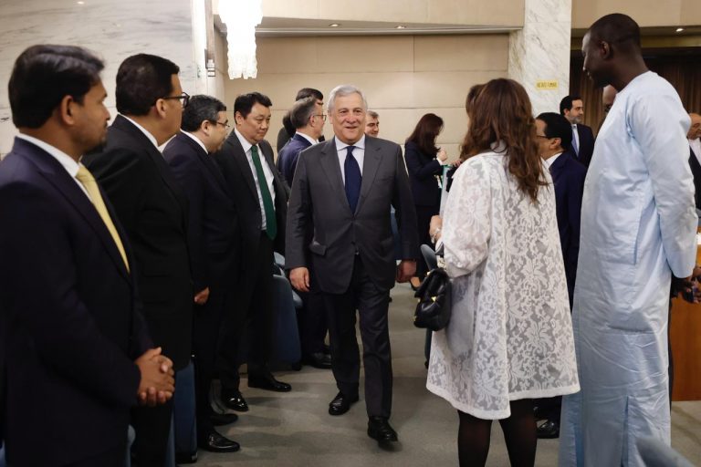 Incontro del Vice Presidente del Consiglio Tajani con gli Ambasciatori della Lega degli Stati Arabi e dell’Organizzazione per la Cooperazione Islamica