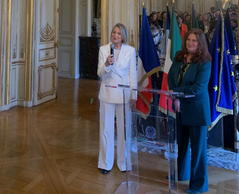 Parigi, Ambasciata ospita opera di Maria Cristina Finucci