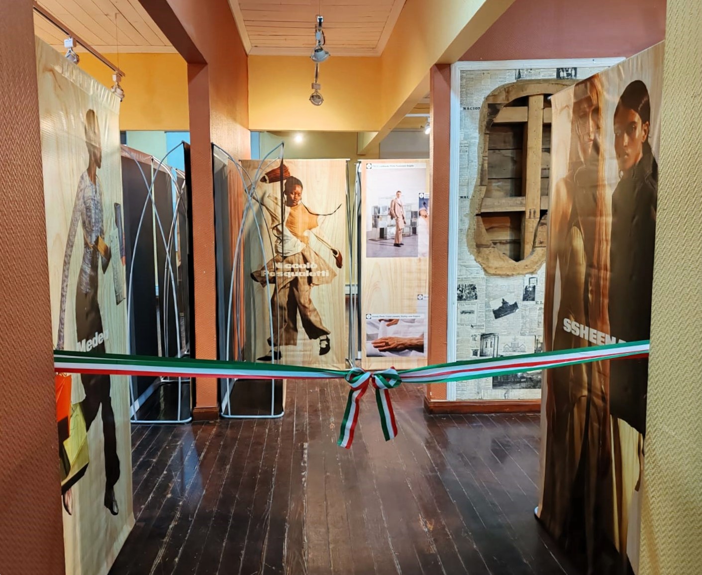Argentina, a Bahia Blanca la mostra “Fashion Panorama”