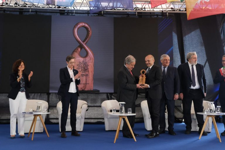 Tajani con il SG ONU Guterres a Brindisi per il trentesimo anniversario dello United Nations Global Service Centre