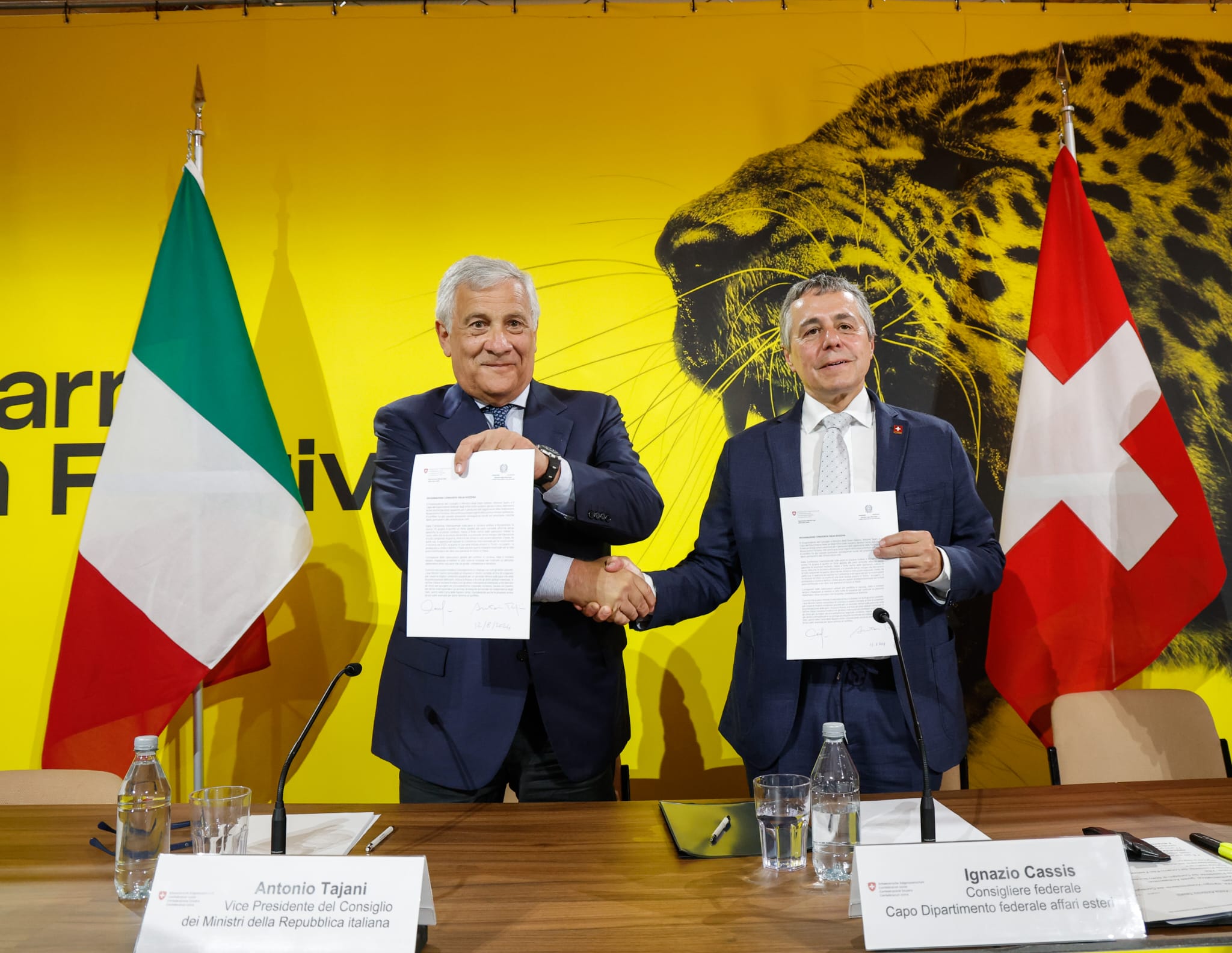 Tajani e Cassis firmano Dichiarazione congiunta sull’Ucraina a Locarno