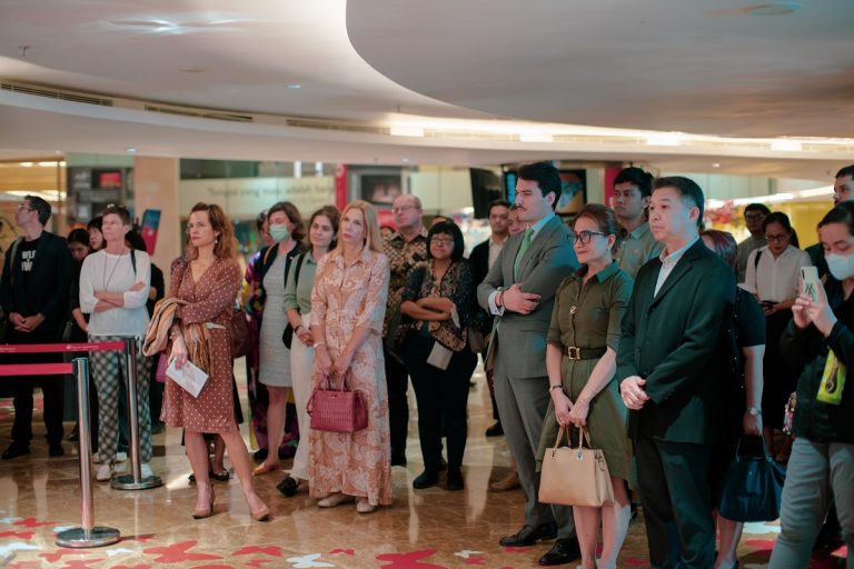 “Mosaico” in esposizione a Jakarta