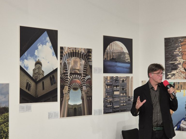 A Lione la “Geometria dell’incanto”