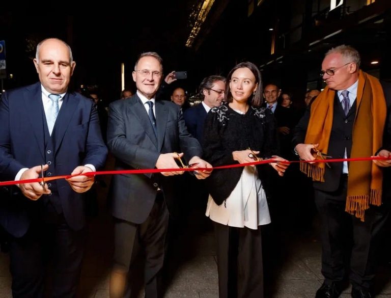 Almaty, Inaugurata una stele artistica dedicata a Marco Polo dal Vice Ministro Cirielli