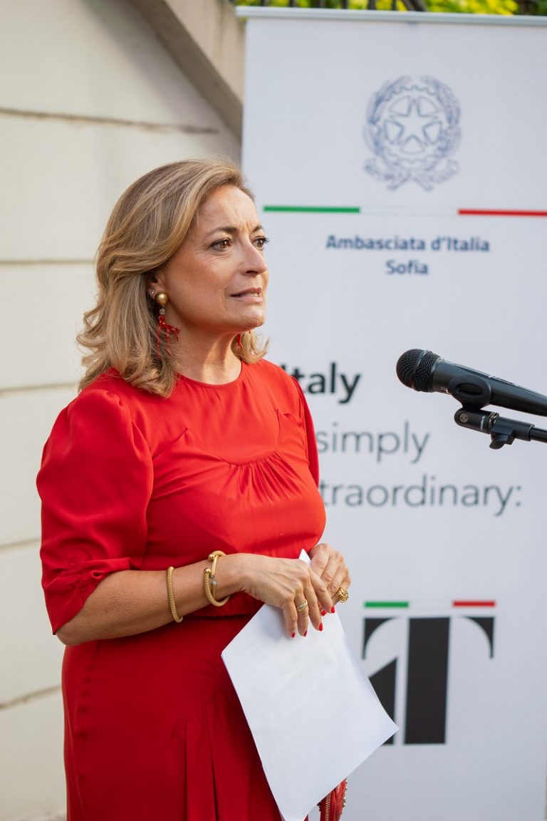 I Vulcani Italiani in mostra a Sofia @Bozhidar Simeonoff