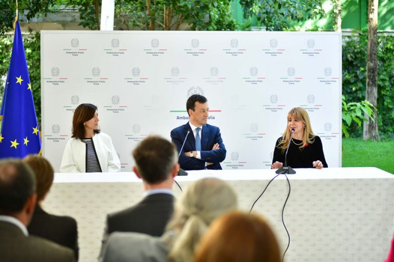 Tirana: firmato l’Accordo Rai Com-RTSH