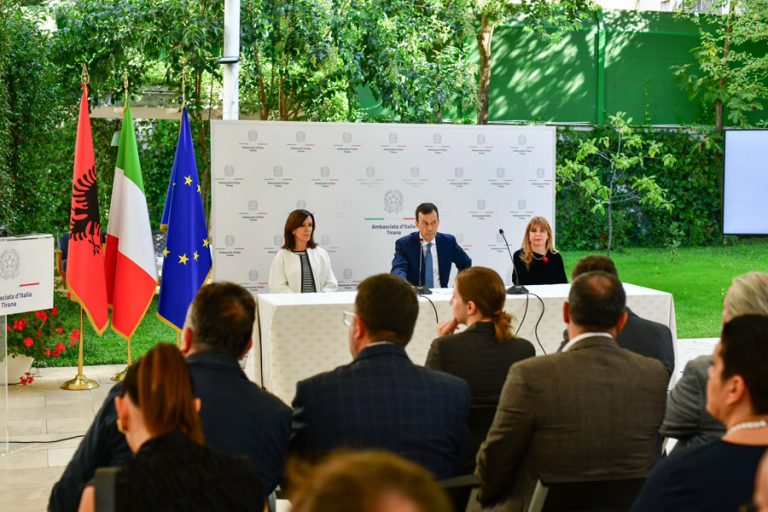 Tirana: firmato l’Accordo Rai Com-RTSH