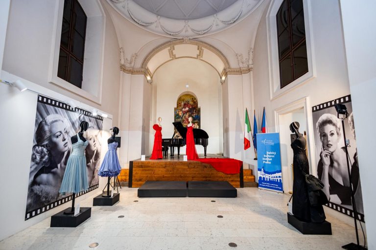 Praga, “Fotogrammi di moda italiana” Praga, “Fotogrammi di moda italiana”