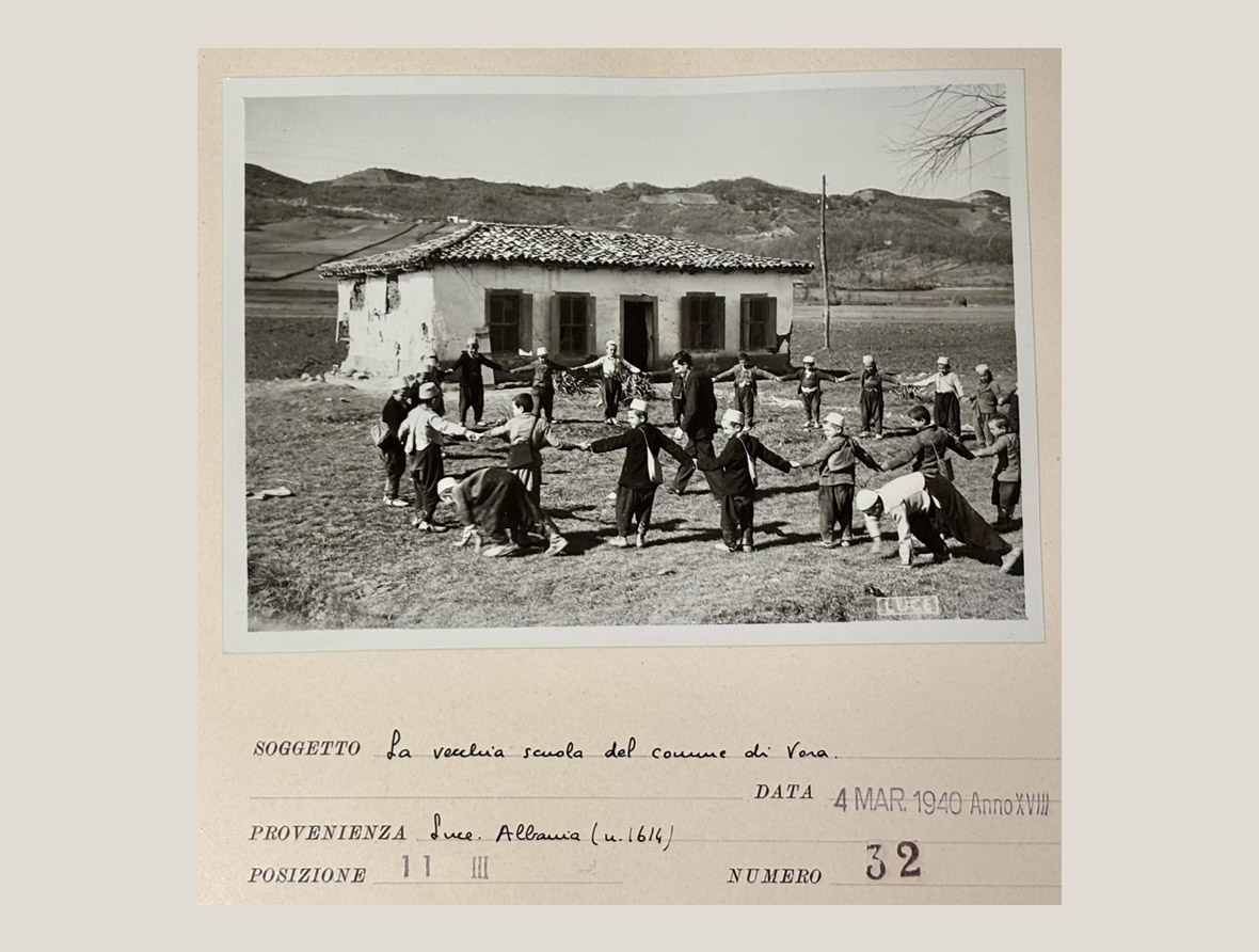Alla scoperta dei fondi fotografici del MAECI