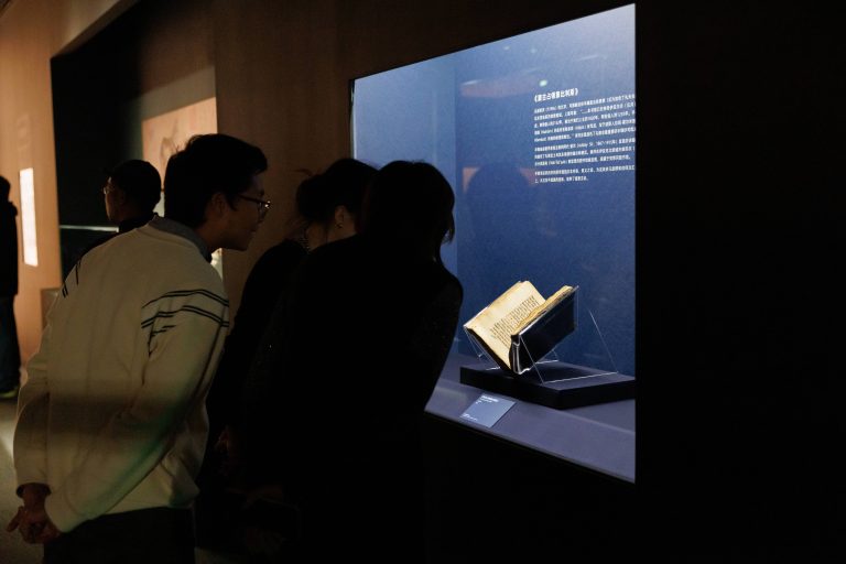 Shanghai, inaugurata la mostra “Wonders of The World”