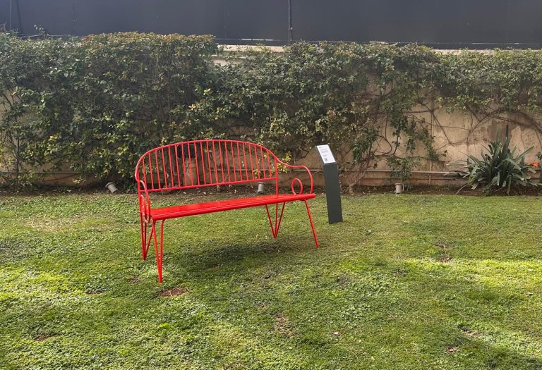 Atene, Ambasciatore Cuculi inaugura panchina rossa