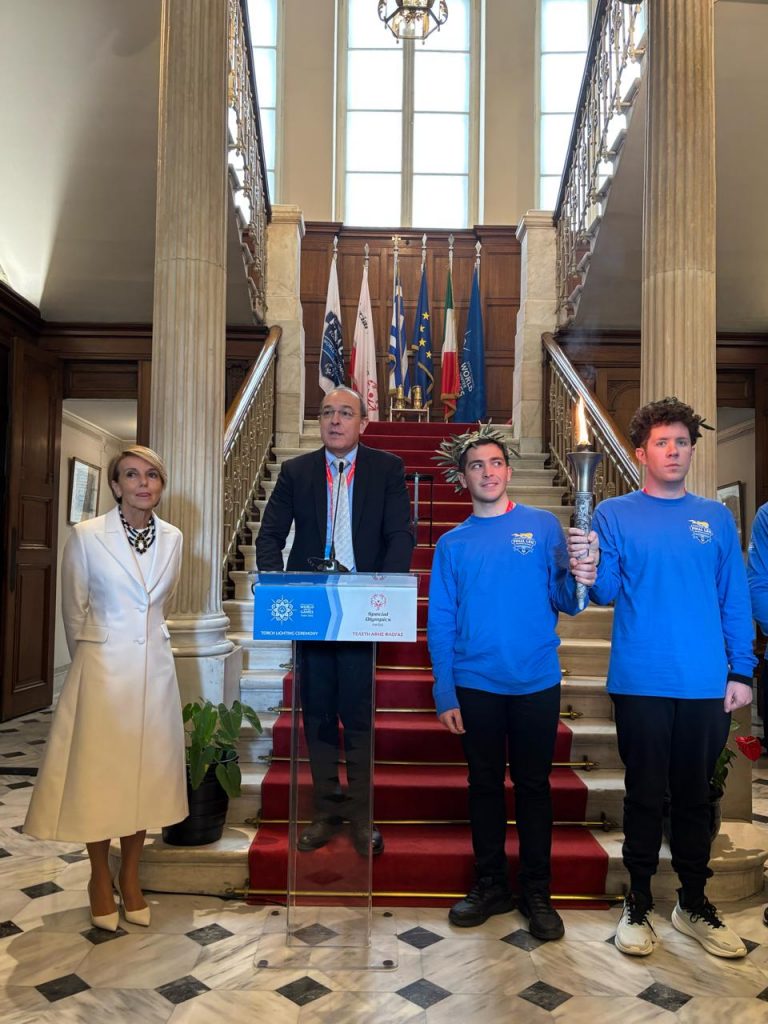 Atene, consegnata la Fiaccola dei Giochi Special Olympics Torino 2025