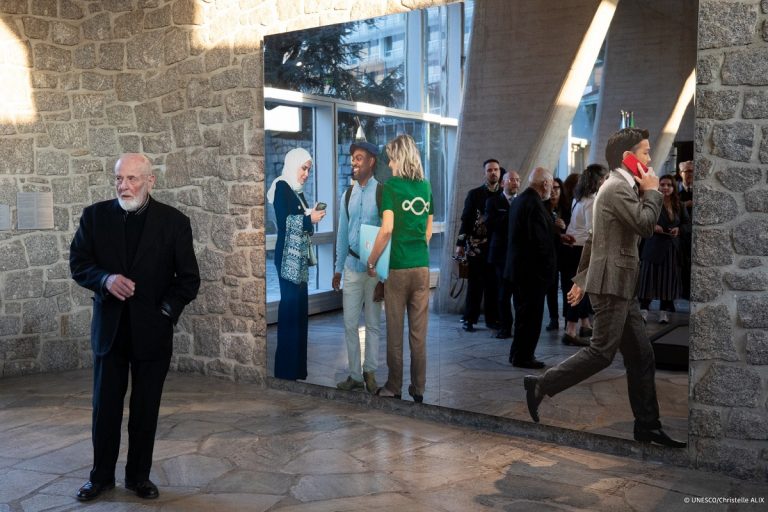 Love Difference, Michelangelo Pistoletto, Inaugurazione Consiglio Esecutivo UNESCO © UNESCO/Christelle ALIX