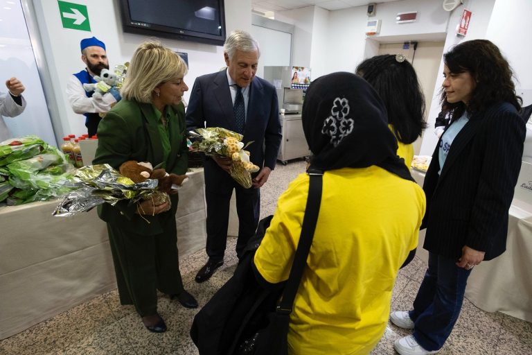 Solidarietà alla Farnesina. Lanciata l’apertura mensile della mensa del ministero a persone bisognose