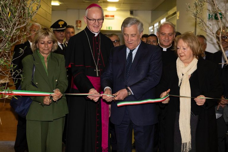 Solidarietà alla Farnesina. Lanciata l’apertura mensile della mensa del ministero a persone bisognose