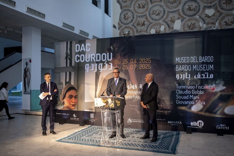 Tunisi, mostra fotografica “Daccourdou”