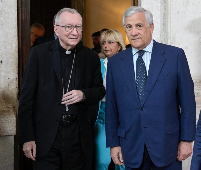 Il Ministro Tajani apre l’evento “Don Oreste Benzi: Costruttore di Ponti per la Giustizia Globale e la Solidarietà”