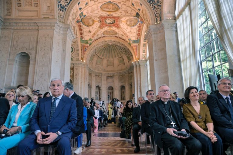 Il Ministro Tajani apre l’evento “Don Oreste Benzi: Costruttore di Ponti per la Giustizia Globale e la Solidarietà”