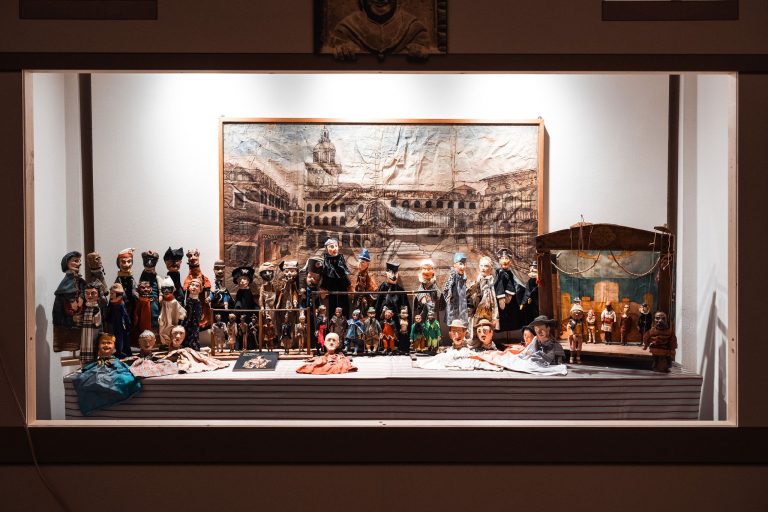 Burattini e pupi della tradizione italiana Credits IIC Praga Jakub Hrab