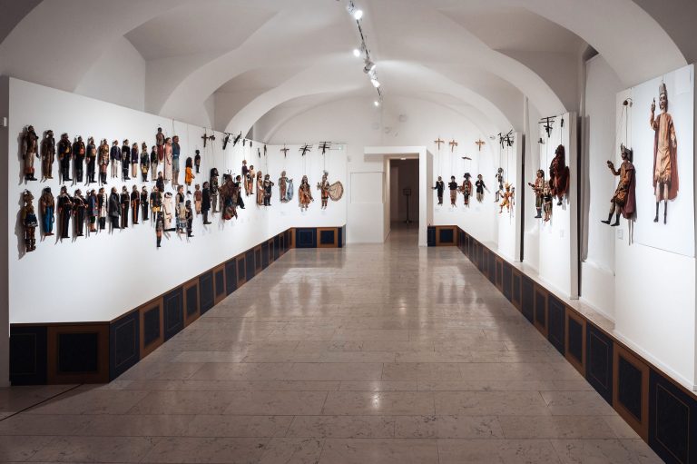 Burattini e pupi della tradizione italiana Credits IIC Praga Jakub Hrab