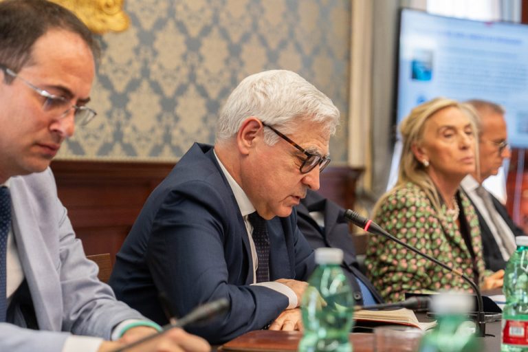 Comitato Neapolis 2500