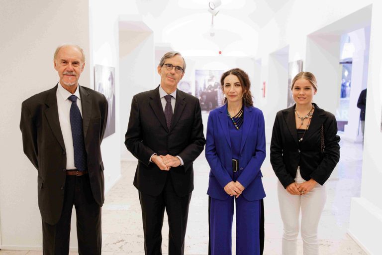 mostra fotografica “Lo sguardo di Marcello” - Mastroianni a Praga