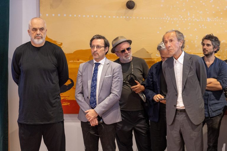 Mostra di Enzo Cucchi a Tirana - Credits MEKI Ministry of Economy, Culture and Innovation