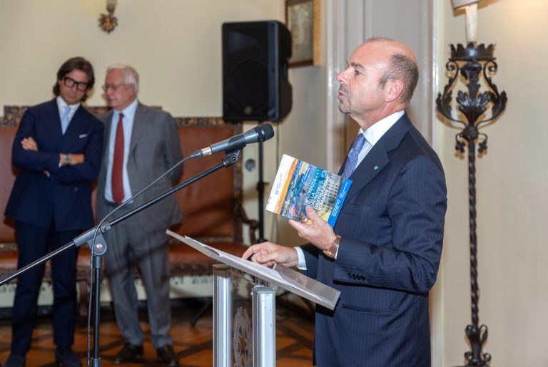 Bucarest, presentata la Guida agli affari “Diplomazia della Crescita: Destinazione Romania”