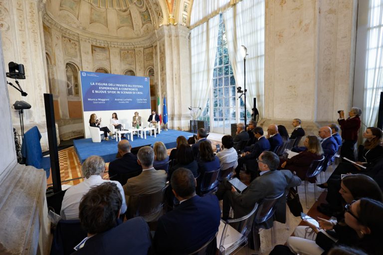“Giornalisti sicuri”. Palazzo Chigi e la Farnesina al fianco dei giornalisti all’estero