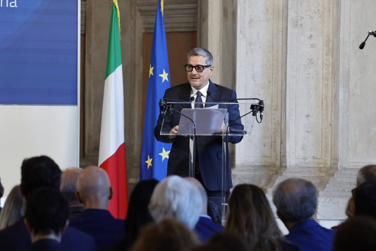 “Giornalisti sicuri”. Palazzo Chigi e la Farnesina al fianco dei giornalisti all’estero
