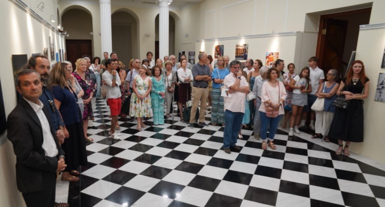 Atene, “Sfumature di dolce vita”