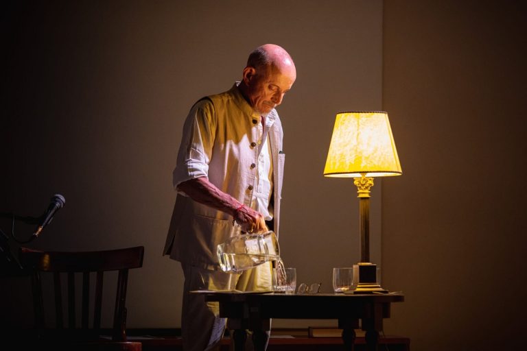 Atene, Giuseppe Cederna legge Omero