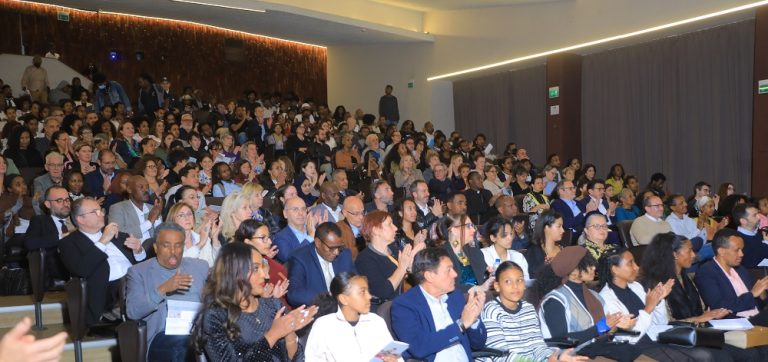 Opera, Amore - credits Yonas Gebremedhin